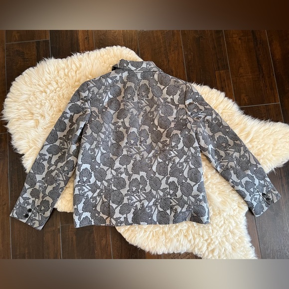 Suit Jacket - Picture 2 of 6